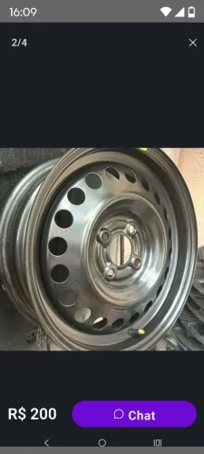 Uma roda aro 15 original da Nissan versa e march 