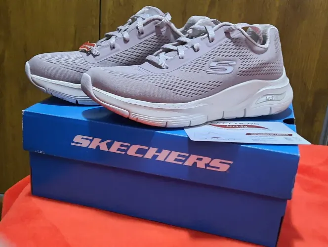 Tênis Skechers rosa 37