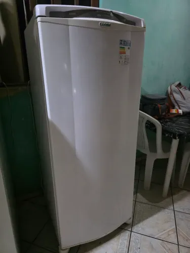 ? Geladeira Consul CRB36 Frost Free - 300 Litros