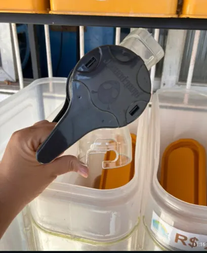 Dispenser de ração