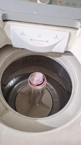 Vendo maquina de 11 kilos brastempe ela nao sentrifuga 