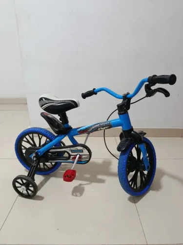 BICICLETA INFANTIL NATHOR VELOZ ARO 12 COM RODINHAS MENINO