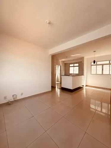 Apartamento no Europa | Prédio individual com elevador | 2 vagas sob pilotis