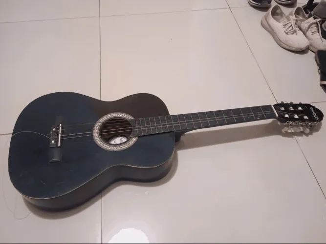 Violão infantil 