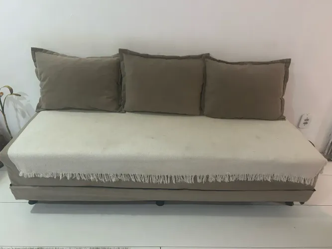Sofá cama seminovo
