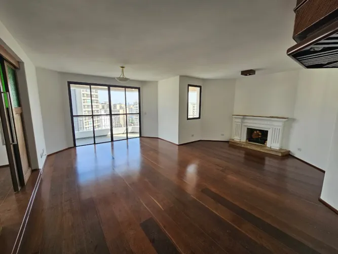 Apartamento para venda e locação em Moema com 4 quartos, sendo 2 suítes, 214m²