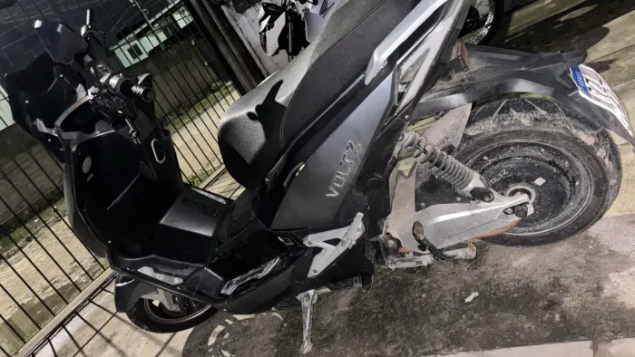 Moto única dona