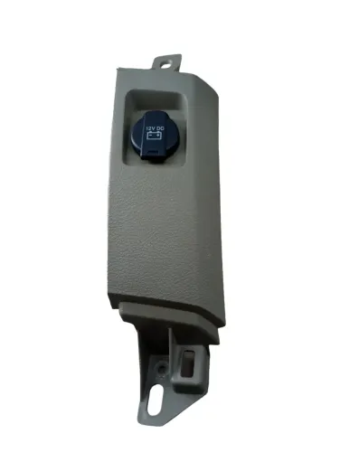 Tomada 12 V Com Moldura L.d Dodge Ram 2012 Locação 