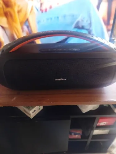 Vendo uma caixa bombox