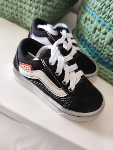 Tênis Vans infantil preto e branco - N° 18