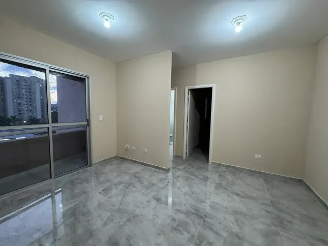 APARTAMENTO REFORMADO ,COM ARMARIOS , PARA LOCAÇÃO  RESIDENCIAL FLORA I | NOVA MOGILAR