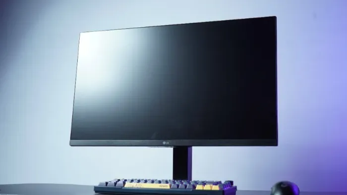 Monitor Gamer LG UltraGear 27" IPS - Full HD 240Hz por R$ 1.899
