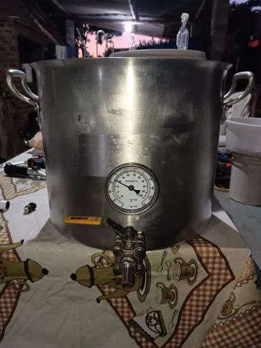 Caldeirão Panela Cervejeira 36L completa com torneira em inox, termômetro e grain bag BIAB