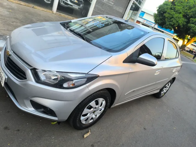 Chevrolet Onix Hatch LT 1.0 8V Flex Mec. 4P 2018