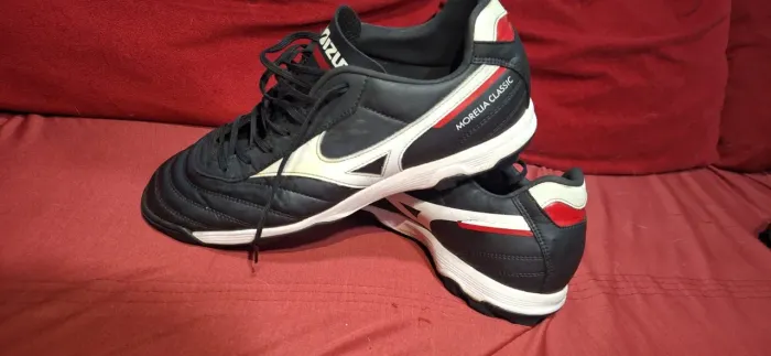 Chuteira society mizuno
