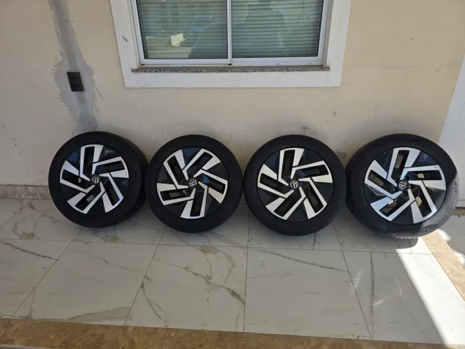 Rodas nivus aro 17 furação 5x100 com pneus pirelli Scorpion