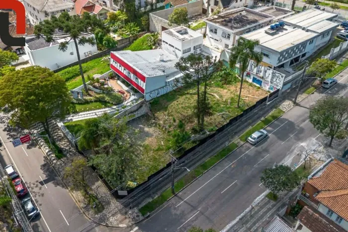 Terreno para alugar, 674 m² por R$ 12.000/mês - Centro - Curitiba/PR