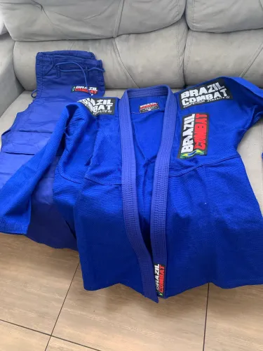Kimono Jiu Jitsu novo A4 Brazil Combat