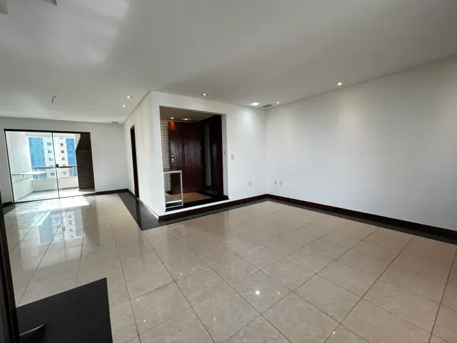 Pituba Ville | 188 m2 | 4/4 com 3 suites | 3 vagas | deposito
