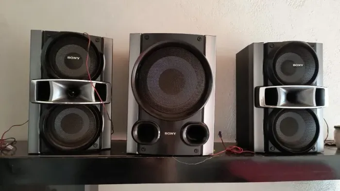 Vendo trio original de caixas acústicas da Sony, modelo SS-GT444 (retiradas do Mini System