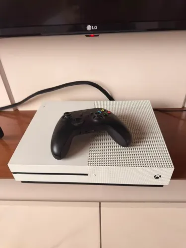 Xbox one S NOVO - COMPLETO