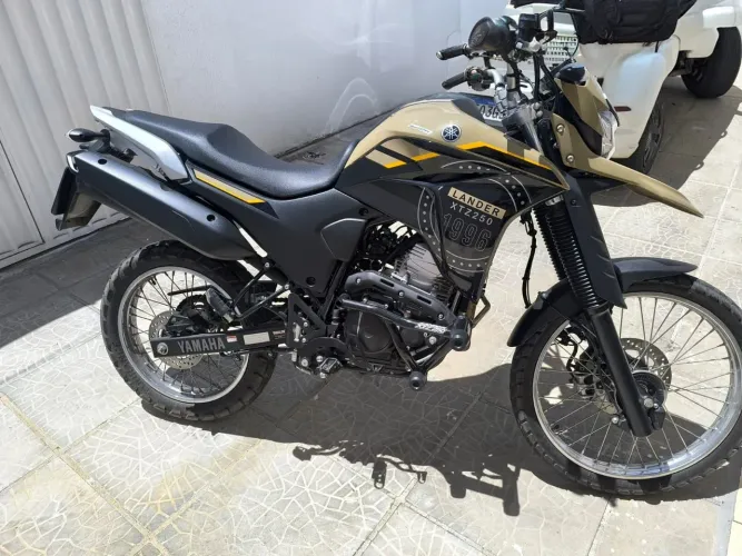 Lander 250 ZERO