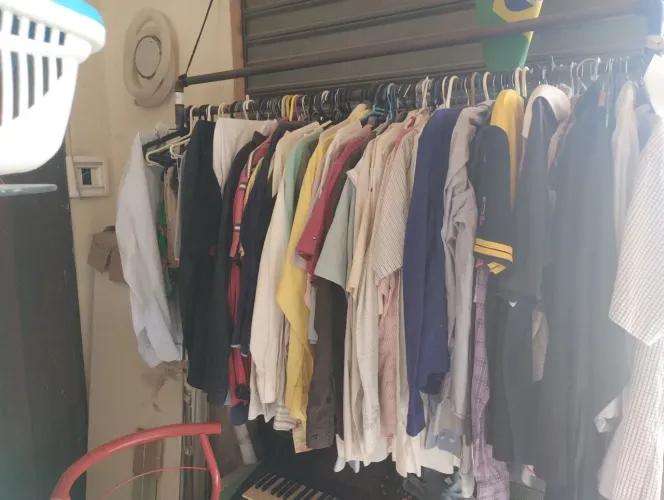 Vendo roupas usadas peça lindas,?