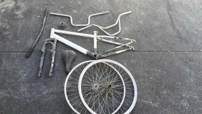 Peças para bicicleta montadinha