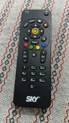 Controle remoto Sky D40