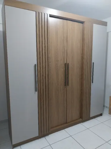 Guarda Roupa