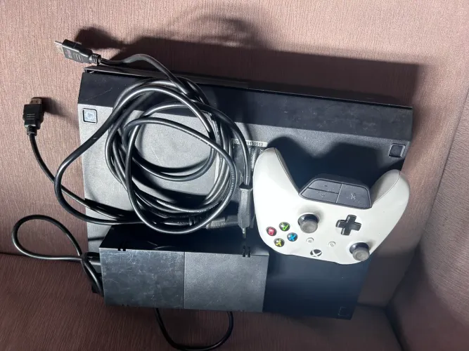 Xbox One Original + Controle Original