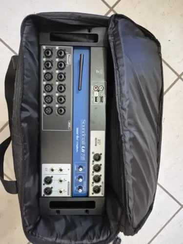 Mesa de som - SoundCraft