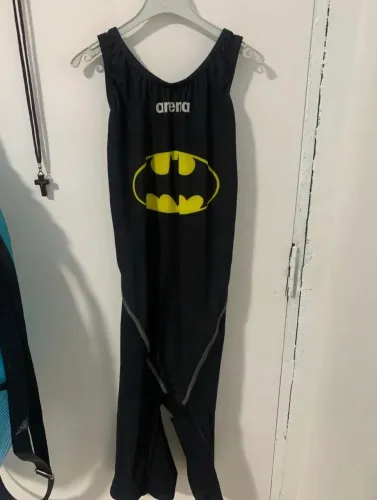 TRAJE COMPETITIVO ARENA BATMAN