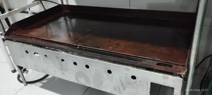 Vendo chapa industrial semi nova
