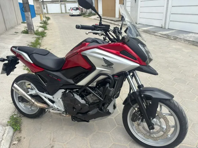 Honda NC750  2019 impecável <br>2024<br>ESDD 2024<br>c/11 MIL KM<br>2014/14<br>c/ 30 mil km, <br>Único dono<br>