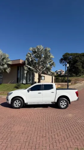 Nissan Frontier XE CD 4X4 2.3 Bi-TB Diesel Aut. 2019