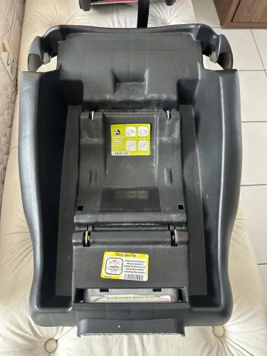 Bebê conforto Maxi Cosi com base Isofix