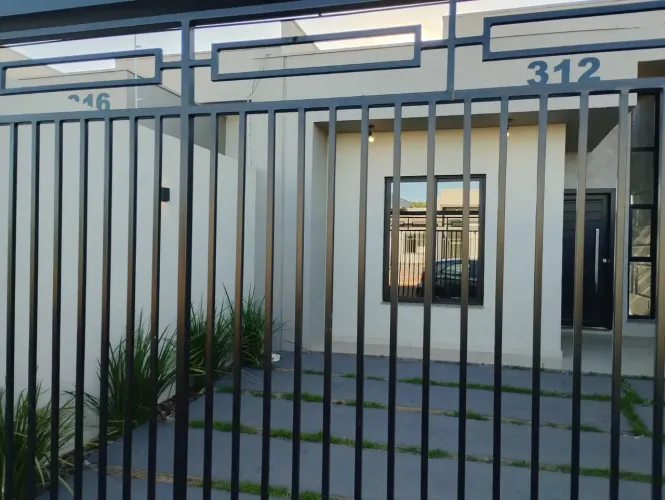 Casa venda com 73 metros quadrados, 3 quartos(01 suíte)em Recanto Tropical - Cascavel - PR
