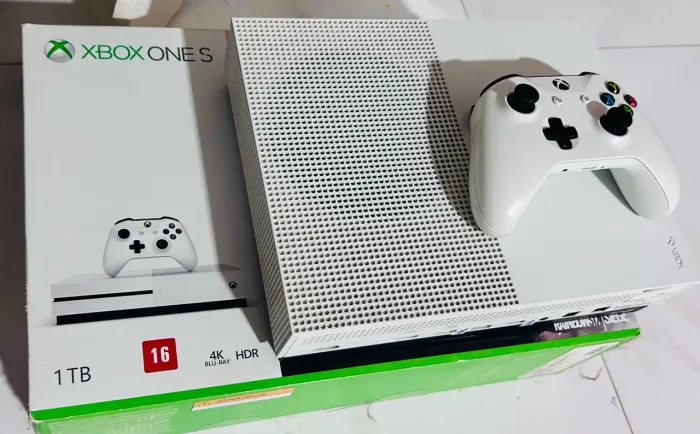 X Box one s 1 TB