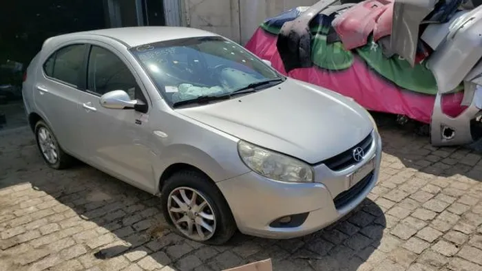 Sucata Jac J3, para retirada de peças