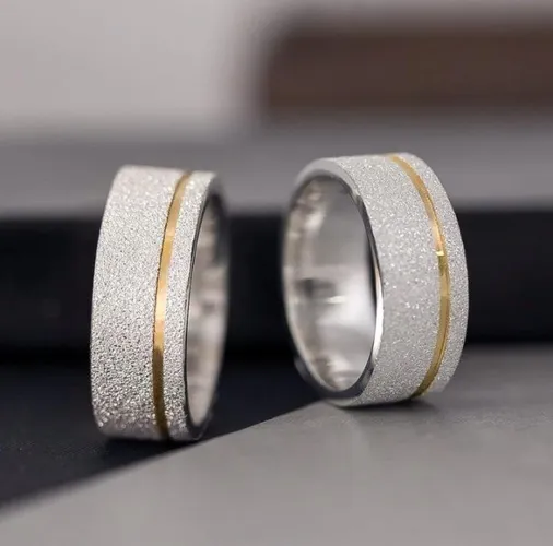 Par 7.5mm com friso em ouro amarelo - Prata 950