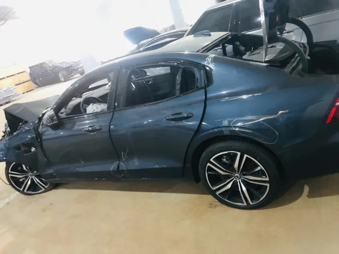 Sucata Volvo s60 2020 