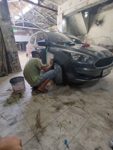 Vaga de trabalho para preparador e pintor automotivo 