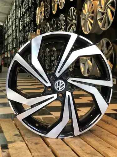Jogo de roda New jetta aro 20x8,0 furação 5x112