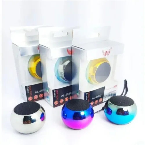 Caixinha bluetooth, cor metálica.