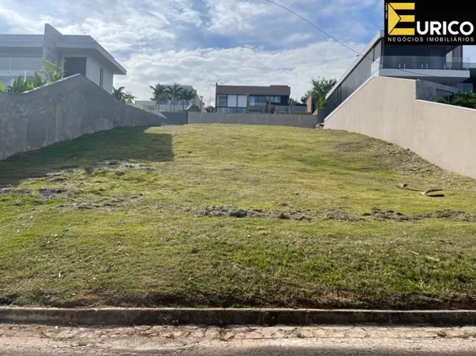 Terreno em Condomínio à venda no Condomínio Portal do Lago em Valinhos/SP
