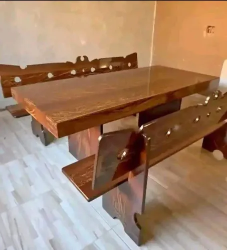 Mesas e bancos pedra de ardósia pintada