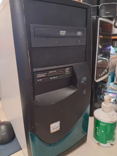 Computador antigo ASUS - funcionando perfeitamente!