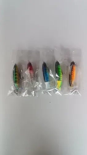Isca artificial de hélice de superfície  