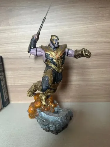 Estátua Thanos 1/10 - Avengers Endgame - Iron Studios